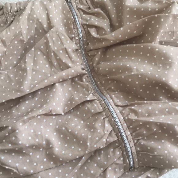 Polka Dot Off-Shoulder Blouse - Picture 5 of 6